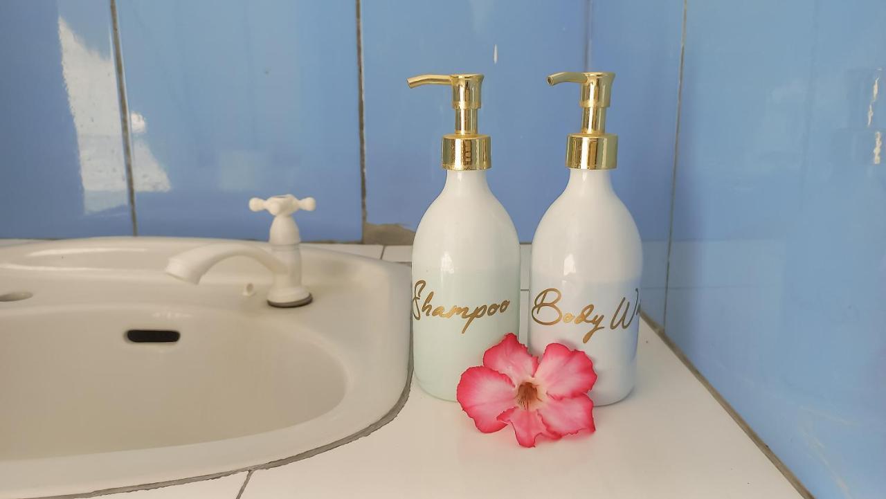 Nusa Indah Bungalows Gili Air Eksteriør billede