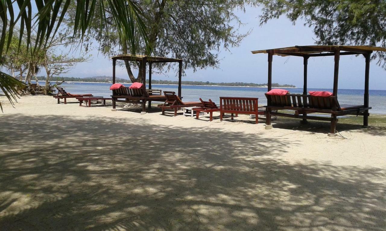 Nusa Indah Bungalows Gili Air Eksteriør billede
