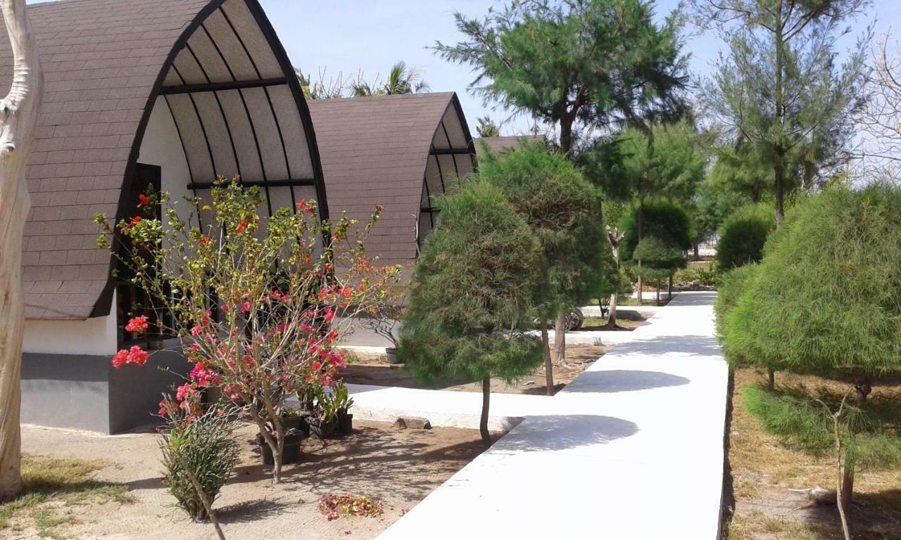 Nusa Indah Bungalows Gili Air Eksteriør billede