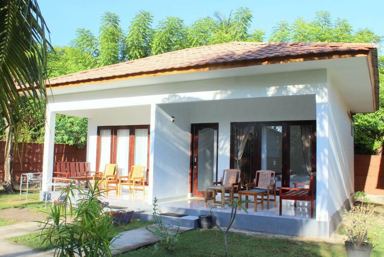 Nusa Indah Bungalows Gili Air Eksteriør billede