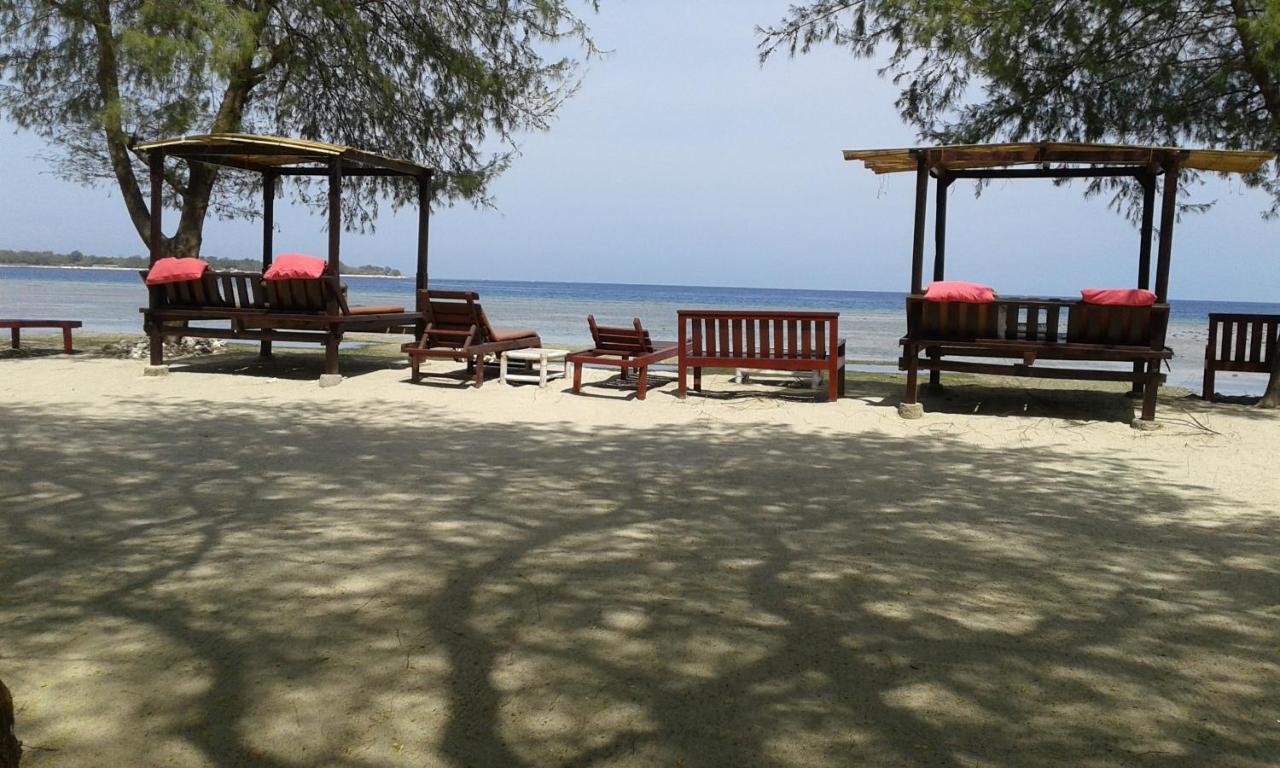 Nusa Indah Bungalows Gili Air Eksteriør billede